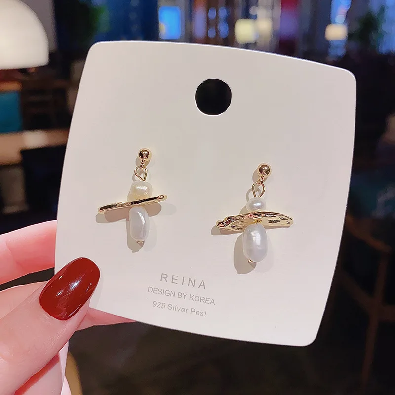 Wholesale Silver Plated Post Natural Freshwater Pearl Irregular Costume Studs Women Earrings Jewelry Gift
Wholesale Silver Plated Post Natural Freshwater Pearl Irregular Costume Studs Women Earrings Jewelry Gift