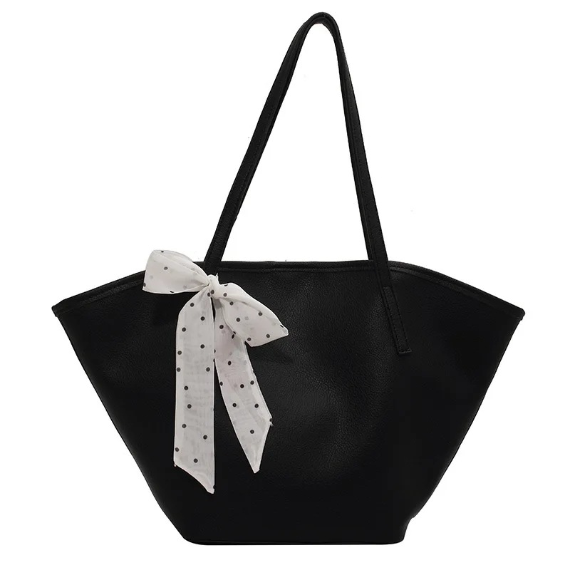 New Bags Women's Bags Large-capacity 2021 New Trendy Korean Commuter Silk Scarf Shoulder Bag Net Celebrity Fashion Tote Bag
New Bags Women's Bags Large-capacity 2021 New Trendy Korean Commuter Silk Scarf Shoulder Bag Net Celebrity Fashion Tote Bag