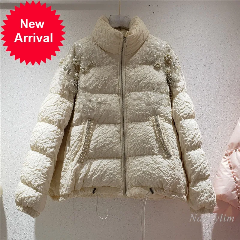 Short Winter Coat for Woman New European Style Industry Beads Down Cotton-Padded Parka Pleated Stand Collar Streetwear
Short Winter Coat for Woman New European Style Industry Beads Down Cotton-Padded Parka Pleated Stand Collar Streetwear