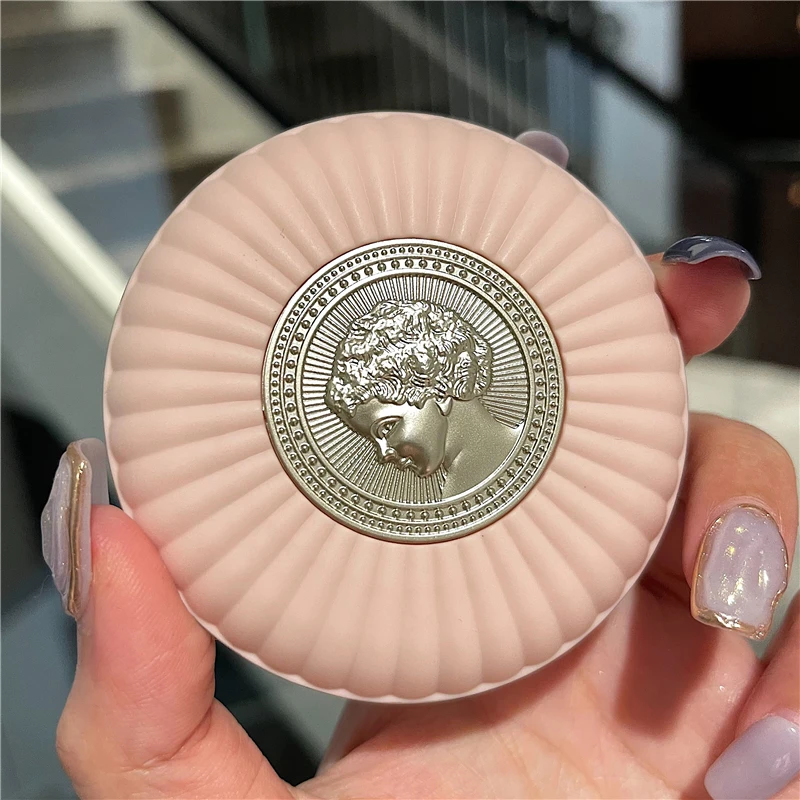 Nature Full Coverage Face Powder Long Lasting Water-proof Face Make Up New Foundation Layer Compact 3 Colors Pressed Powder Cake
Nature Full Coverage Face Powder Long Lasting Water-proof Face Make Up New Foundation Layer Compact 3 Colors Pressed Powder Cake