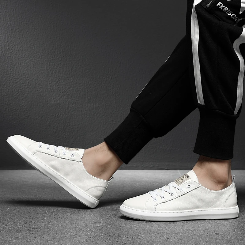 Men Shoes fashion Genuine Leather oxfrods Breathable Autumn lace up comfortable Casual Shoes Outdoor Men Sneakers white shoes
Men Shoes fashion Genuine Leather oxfrods Breathable Autumn lace up comfortable Casual Shoes Outdoor Men Sneakers white shoes