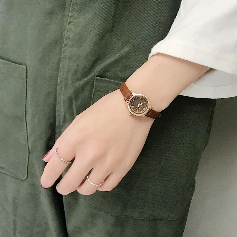 women's fashion exquisite roma retro watches elegant ladies design small wristwatches vintage leather female
women's fashion exquisite roma retro watches elegant ladies design small wristwatches vintage leather female