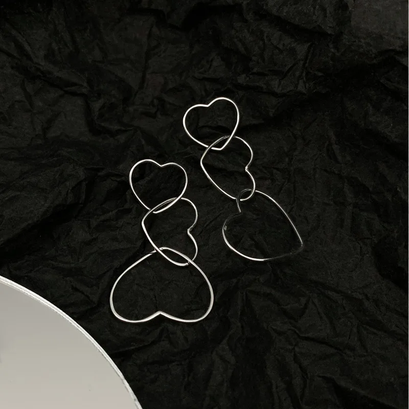 Modern Jewelry Dangle Earrings Personality Design Fashion Hollow Hot Selling Silvery Plating Love Earrings For Girl Gifts
Modern Jewelry Dangle Earrings Personality Design Fashion Hollow Hot Selling Silvery Plating Love Earrings For Girl Gifts