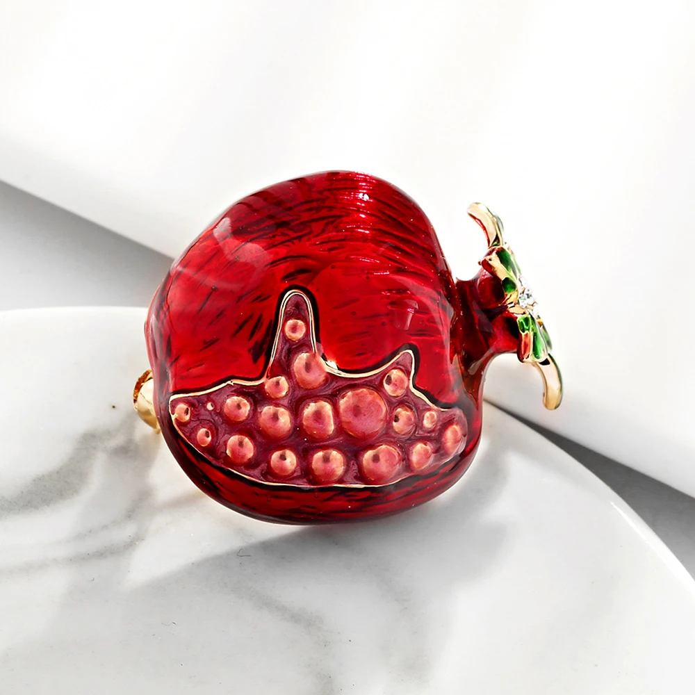 Enamel Fruit Red Pomegranate Shape Brooch Pin Gold Plated For Women Jewerly Decorations / Party
Enamel Fruit Red Pomegranate Shape Brooch Pin Gold Plated For Women Jewerly Decorations / Party