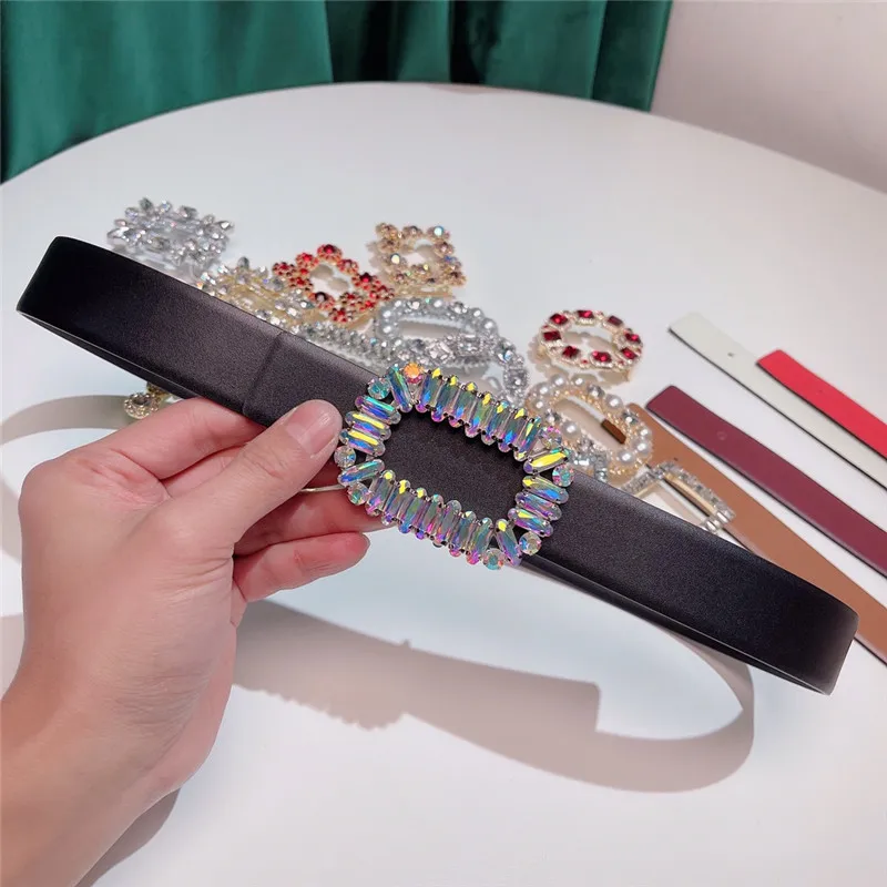 2021 new luxury designer belt for women nibber fashion leather women belts high quality reversible belt studded belt
2021 new luxury designer belt for women nibber fashion leather women belts high quality reversible belt studded belt