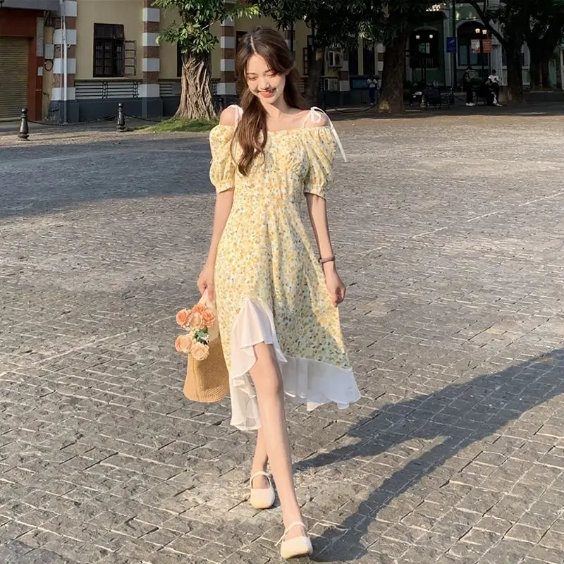 2021 Summer New Floral Dress Women Design Sense Strapless Asymmetrical Female Ruffle A-line Skirt Temperament Puff Sleeve Skirt
2021 Summer New Floral Dress Women Design Sense Strapless Asymmetrical Female Ruffle A-line Skirt Temperament Puff Sleeve Skirt