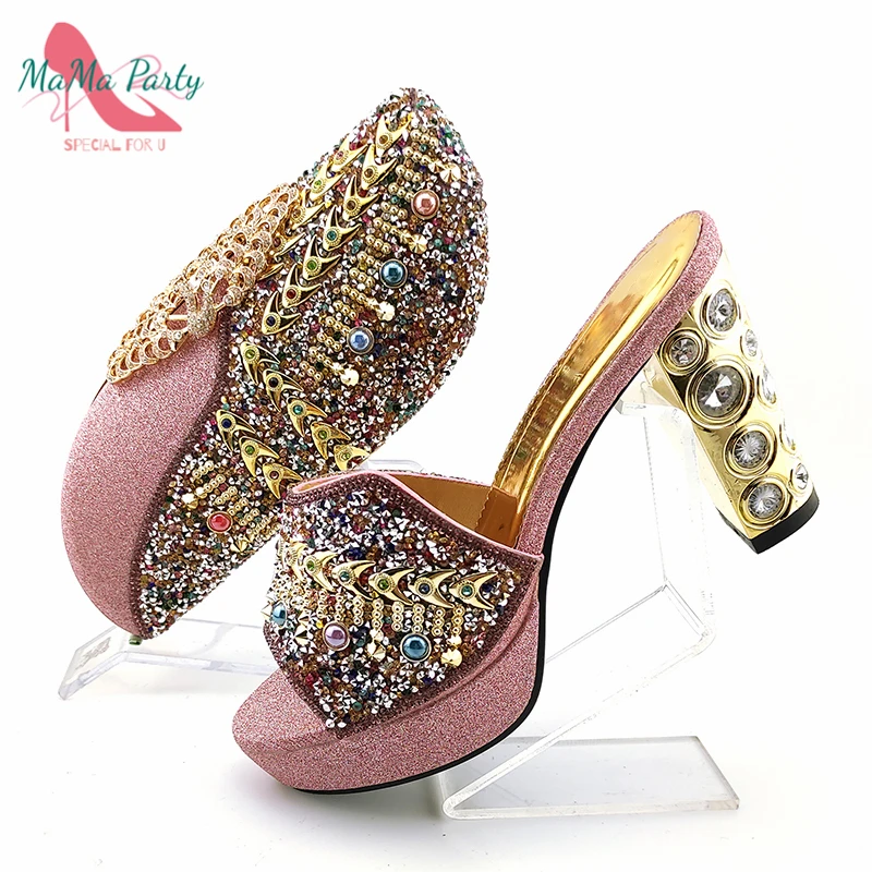 2021 Slingbacks Slipper Retro Style New Arrivals Shoes Matchiing Bag in Pink Colro with Shinning Crystal for Wedding Party
2021 Slingbacks Slipper Retro Style New Arrivals Shoes Matchiing Bag in Pink Colro with Shinning Crystal for Wedding Party