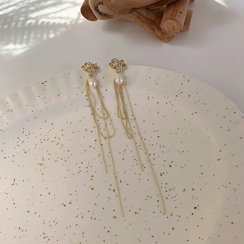 Origin Summer Exaggerated Irregular Geometric Simulation Pearl Drop Earring for Women Gold Metal Tassel Earring Jewellery
Origin Summer Exaggerated Irregular Geometric Simulation Pearl Drop Earring for Women Gold Metal Tassel Earring Jewellery