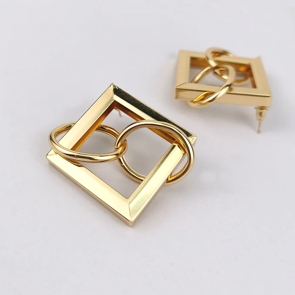 Gorgeous fashion cool wind alloy earrings Japan and South Korea simple personality geometric punk earrings women 
Gorgeous fashion cool wind alloy earrings Japan and South Korea simple personality geometric punk earrings women