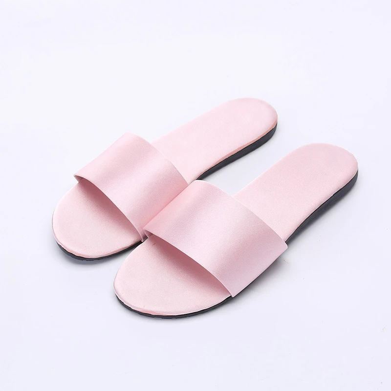 New Home Women's Slippers Women's Satin Simulation Silk Word Drag Indoor Non-slip Shoes Wedding Shoes Slippers Shoes Flip Flops
New Home Women's Slippers Women's Satin Simulation Silk Word Drag Indoor Non-slip Shoes Wedding Shoes Slippers Shoes Flip Flops