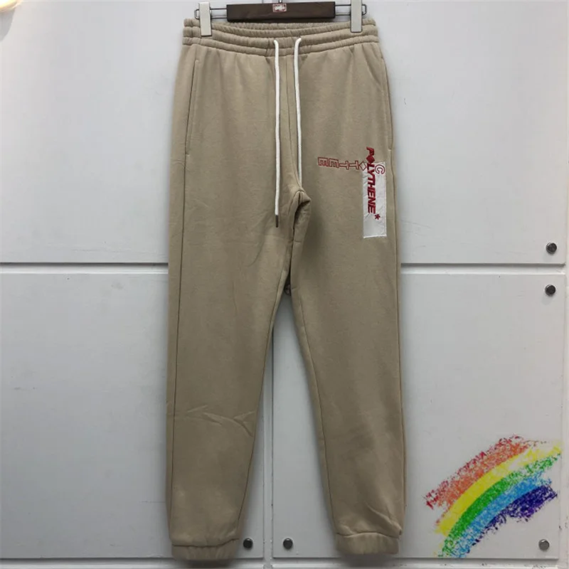 19FW POLYTHENE * OPTICS спортивные брюки для мужчин и женщин, 1:1, высококачественные штаны для бега из полиэтилена на завязках
19FW POLYTHENE * OPTICS спортивные брюки для мужчин и женщин, 1:1, высококачественные штаны для бега из полиэтилена на завязках