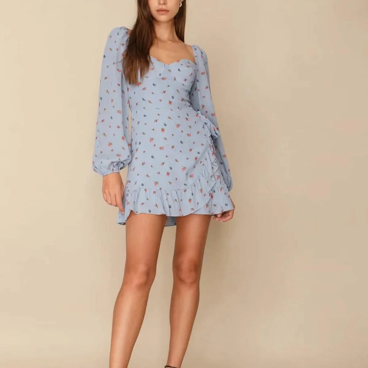 2021 Summer New European and American Fashion French Retro Bubble Sleeve Wrapped Ruffled Hem Dress Skirt DLQZ1237
2021 Summer New European and American Fashion French Retro Bubble Sleeve Wrapped Ruffled Hem Dress Skirt DLQZ1237