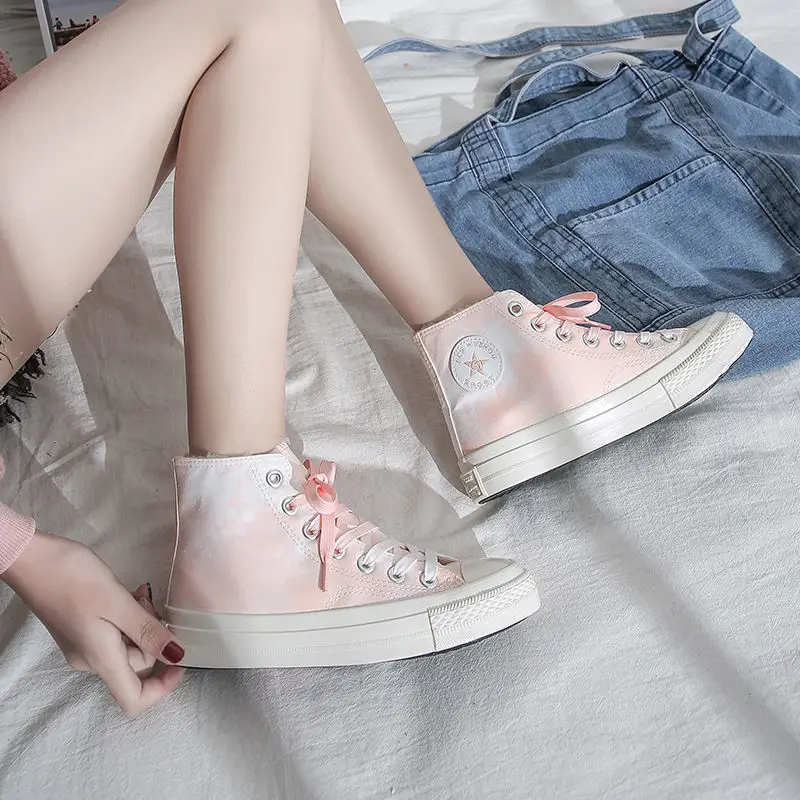 New High-top Canvas Shoes Fashion Chic Vulcanized Shoes Women's New Flower Shoes Spring Korean Girl Heart Sneakers 35-40 Laces
New High-top Canvas Shoes Fashion Chic Vulcanized Shoes Women's New Flower Shoes Spring Korean Girl Heart Sneakers 35-40 Laces