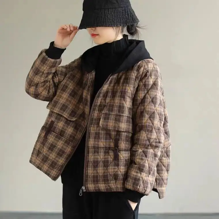 Cotton Clothes 2021 Hot-selling Large Size Loose Literary Long-sleeved Hooded Jacket Winter Clothes New Plaid Short Thick Color
Cotton Clothes 2021 Hot-selling Large Size Loose Literary Long-sleeved Hooded Jacket Winter Clothes New Plaid Short Thick Color