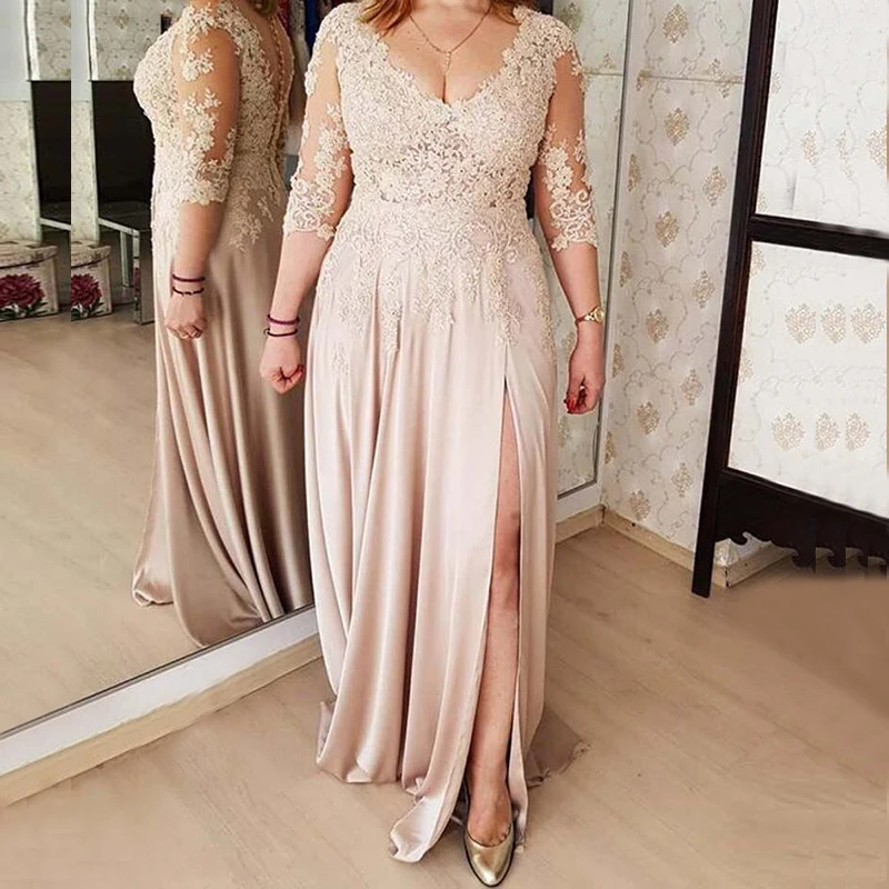 2020 Latest Pink Sexy Side Split Lace Mother of the Bride Dresses With Three Quarter Sleeves Wedding Party Gowns Deep V Neck
2020 Latest Pink Sexy Side Split Lace Mother of the Bride Dresses With Three Quarter Sleeves Wedding Party Gowns Deep V Neck