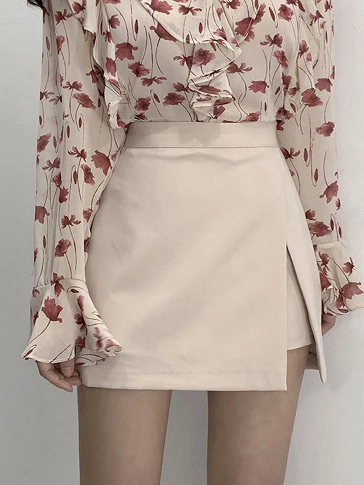 Irregular Women Shorts Skirts 2021Summer New High Waist Wide Leg Slit Chic Shorts Office Lady Black Short Pants Gothic
Irregular Women Shorts Skirts 2021Summer New High Waist Wide Leg Slit Chic Shorts Office Lady Black Short Pants Gothic