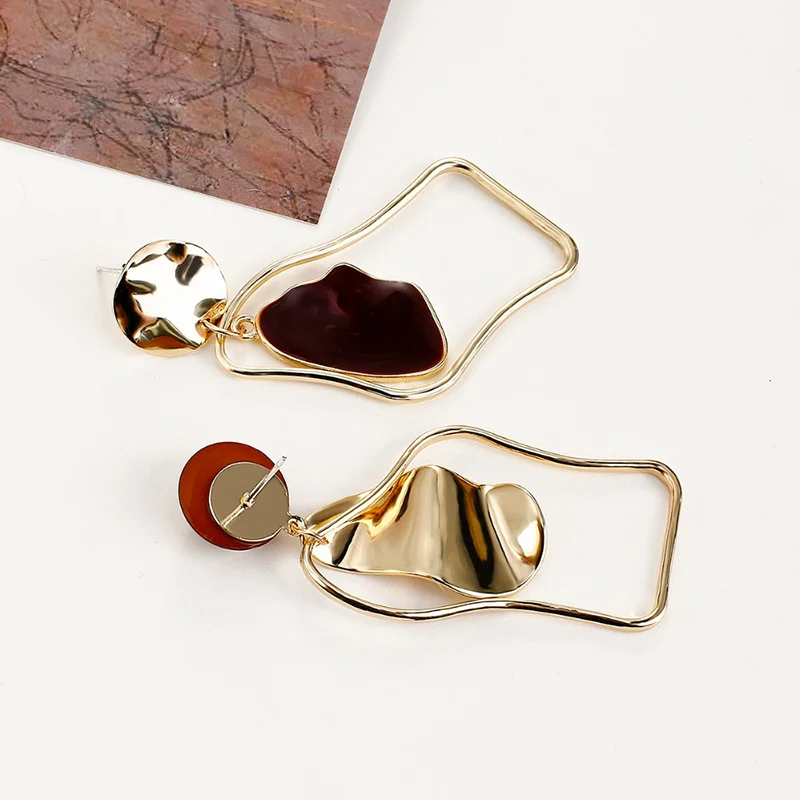 Gold Metal Irregular Drop Earrings For Women 2021 Geometric Statement Earrings Fashion Jewelry Wedding Accessories Vintage
Gold Metal Irregular Drop Earrings For Women 2021 Geometric Statement Earrings Fashion Jewelry Wedding Accessories Vintage