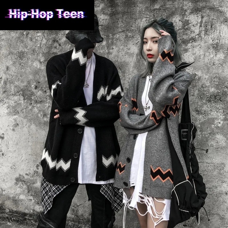 Black Punk Cardigan Men Autumn Male Outwear Mens Sweaters V-neck Argyle Retro Knitted Cardigan Coat 2021 New Harajuku Knit Coat
Black Punk Cardigan Men Autumn Male Outwear Mens Sweaters V-neck Argyle Retro Knitted Cardigan Coat 2021 New Harajuku Knit Coat