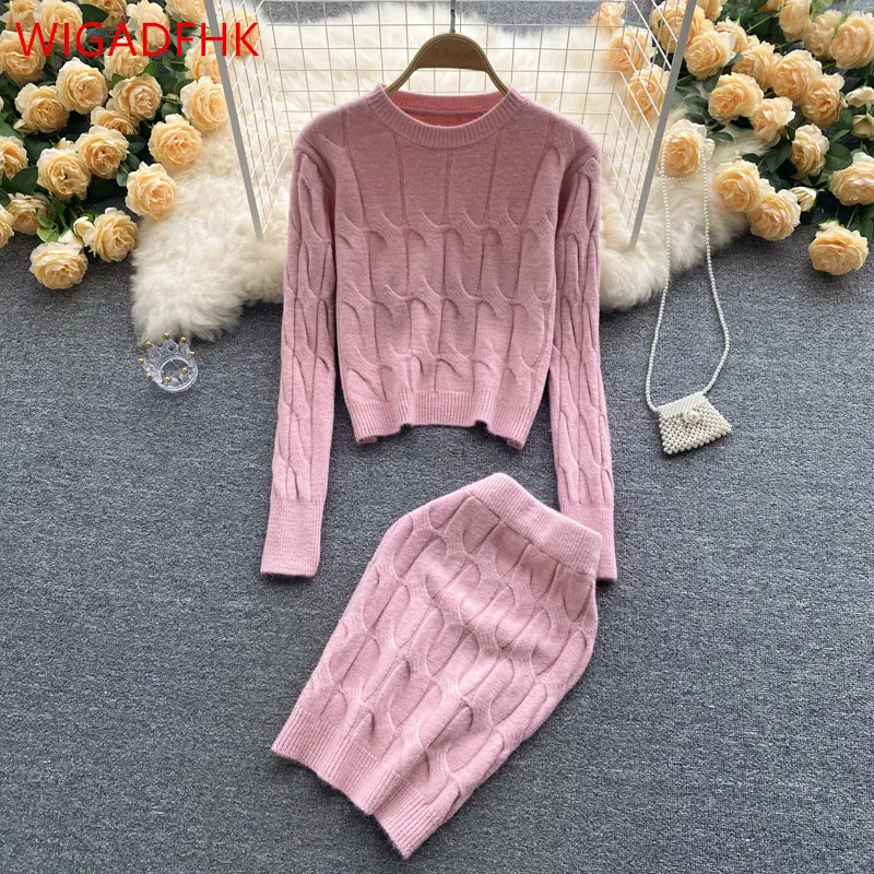 2022 Winter Short Linen Pattern Pullover And Tight-fitting Hip Skirt Two-piece Fashion Knitted Suit Women's Sportswear
2022 Winter Short Linen Pattern Pullover And Tight-fitting Hip Skirt Two-piece Fashion Knitted Suit Women's Sportswear