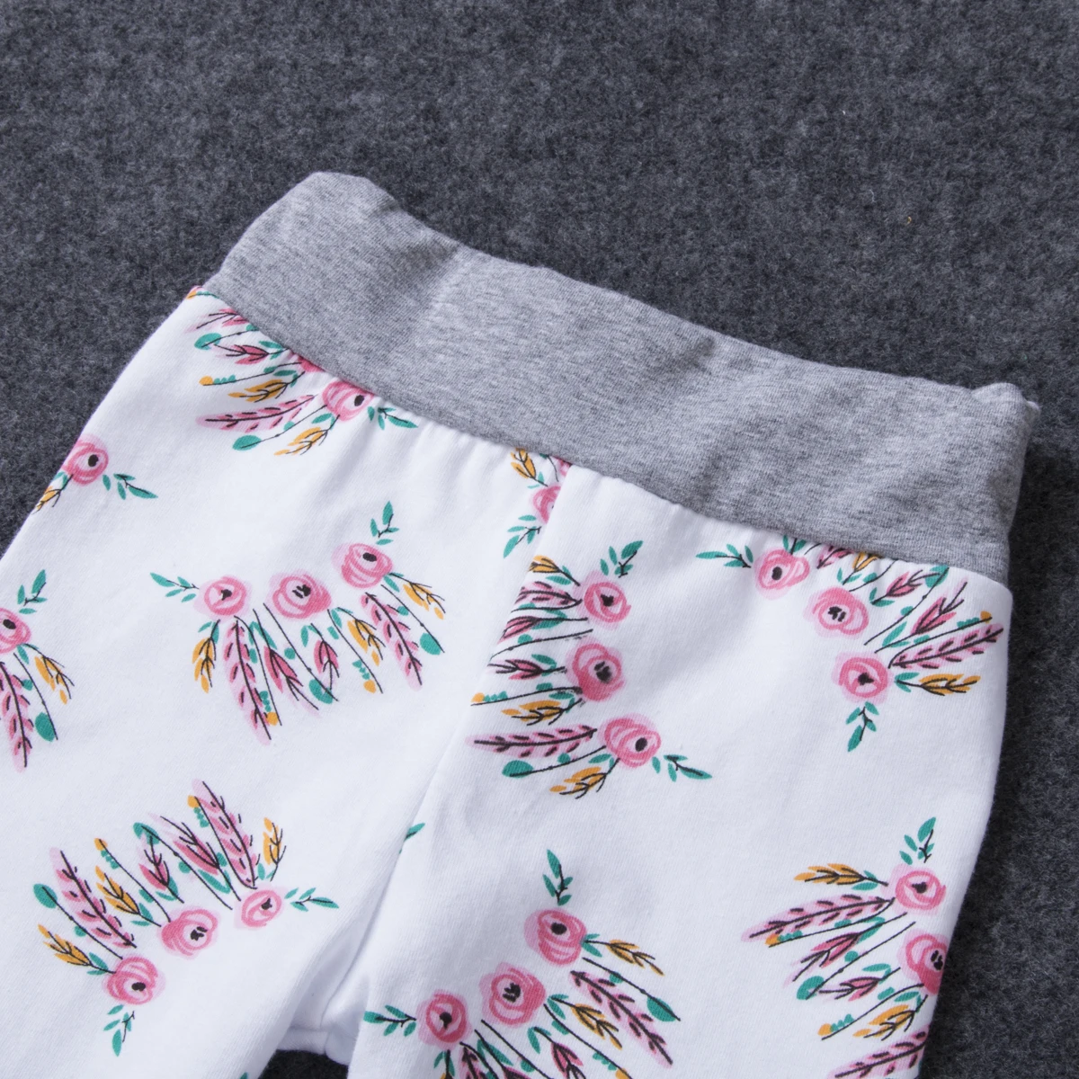 3Pcs Newborn Kids Babys Girls Letter Romper Tops+Floral Pants+Hats Jumpsuit Outfit Clothes Toddler Cotton Set
3Pcs Newborn Kids Babys Girls Letter Romper Tops+Floral Pants+Hats Jumpsuit Outfit Clothes Toddler Cotton Set