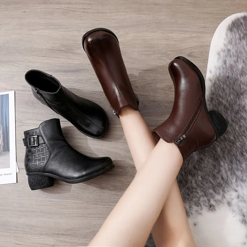 CEYANEAO autumn and winter ethnic retro leather handmade round head soft bottom thick heel leather casual boots women's shoes
CEYANEAO autumn and winter ethnic retro leather handmade round head soft bottom thick heel leather casual boots women's shoes