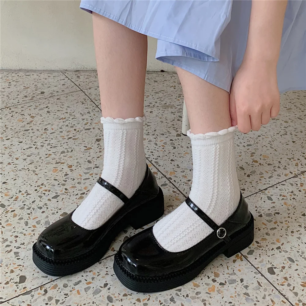 New style Women PU Leather shoes lolita Korean Kawaii Sweet girl Elegant Anime Harajuku platform Mary Jane Shoes
New style Women PU Leather shoes lolita Korean Kawaii Sweet girl Elegant Anime Harajuku platform Mary Jane Shoes