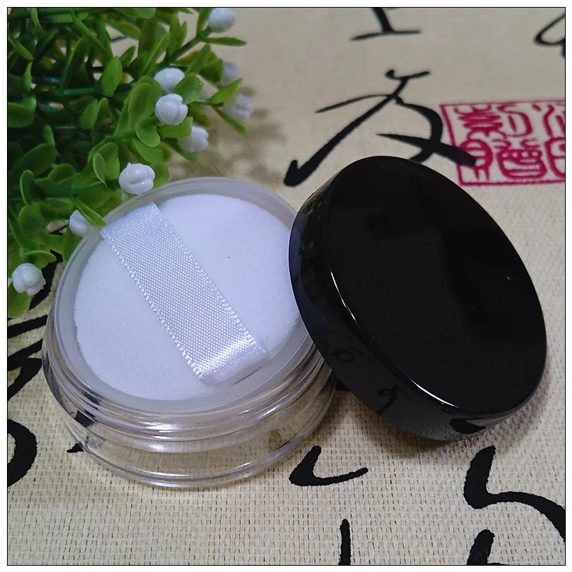 20 Pcs/Lot Plastic Mineral Powder Jars 5G Clear Jars With Black White Lid Sifter Puff Powder Round Containers JH001
20 Pcs/Lot Plastic Mineral Powder Jars 5G Clear Jars With Black White Lid Sifter Puff Powder Round Containers JH001