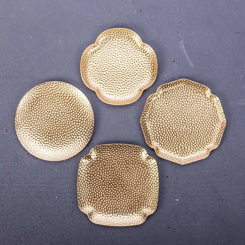 2PCS Household Kitchen Copper Storage Tray Retro Tea Cup Potholder Kung Fu Tea Set Matching Cup Holder Cup Saucer Coffee Plate
2PCS Household Kitchen Copper Storage Tray Retro Tea Cup Potholder Kung Fu Tea Set Matching Cup Holder Cup Saucer Coffee Plate