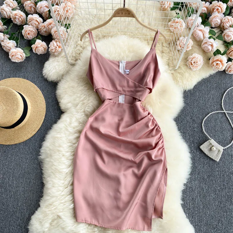 Summer 2021 New Fashion Temperament Vestidos Female V-neck Hollow Waist Folds Slim Sexy Mini Dress with Sling DK855 
Summer 2021 New Fashion Temperament Vestidos Female V-neck Hollow Waist Folds Slim Sexy Mini Dress with Sling DK855