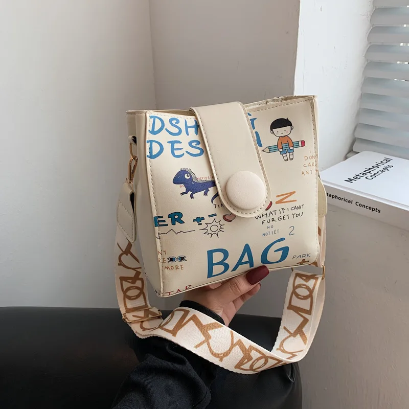 Women Bag Wide Shoulder Strap Handbag Trendy Shoulder Bag Fashion Lady Female Student Commuter Shopper Crossbody Messenger Bag
Women Bag Wide Shoulder Strap Handbag Trendy Shoulder Bag Fashion Lady Female Student Commuter Shopper Crossbody Messenger Bag