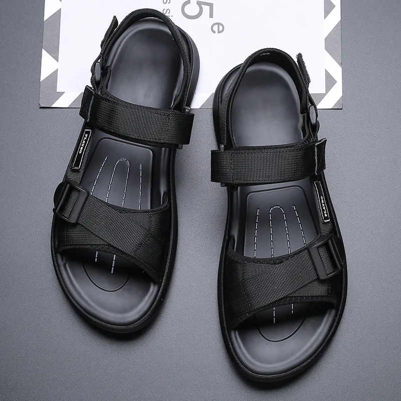 Men's Sandals Summer 2019 New Recreational Air-permeable Sandals Men's Fashion Outdoor Sports Beach Shoes Men 
Men's Sandals Summer 2019 New Recreational Air-permeable Sandals Men's Fashion Outdoor Sports Beach Shoes Men