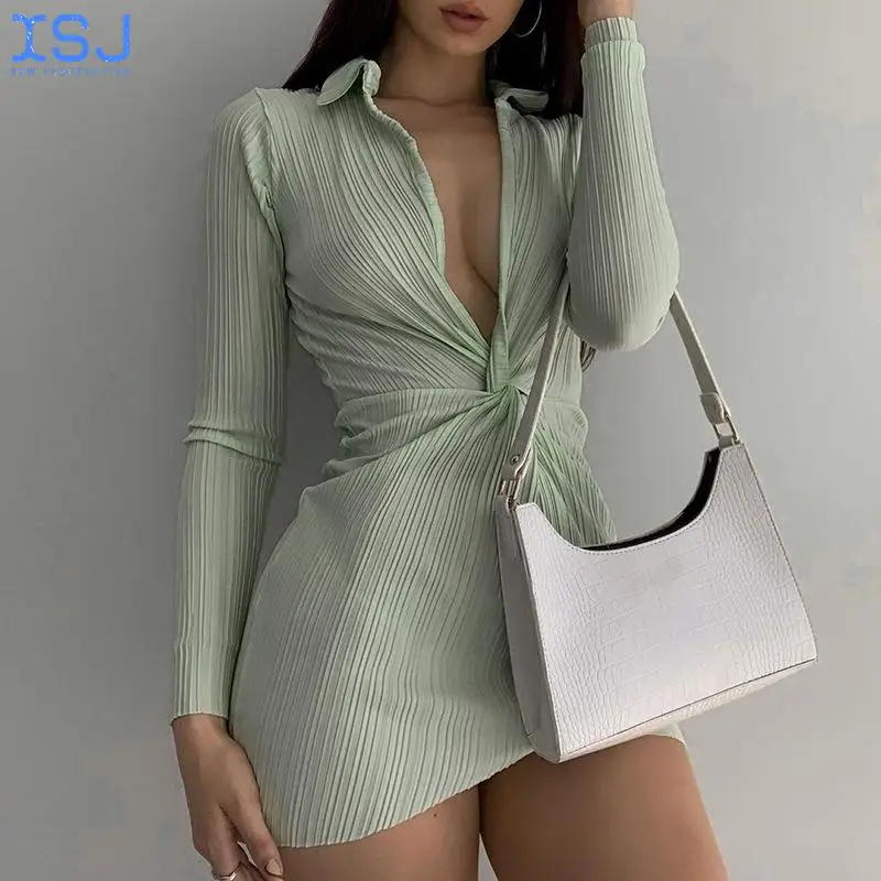 Платье-поло с низким вырезом и воротником, новое однотонное Плиссированное прошито с длинным рукавом 
Платье-поло с низким вырезом и воротником, новое однотонное Плиссированное прошито с длинным рукавом