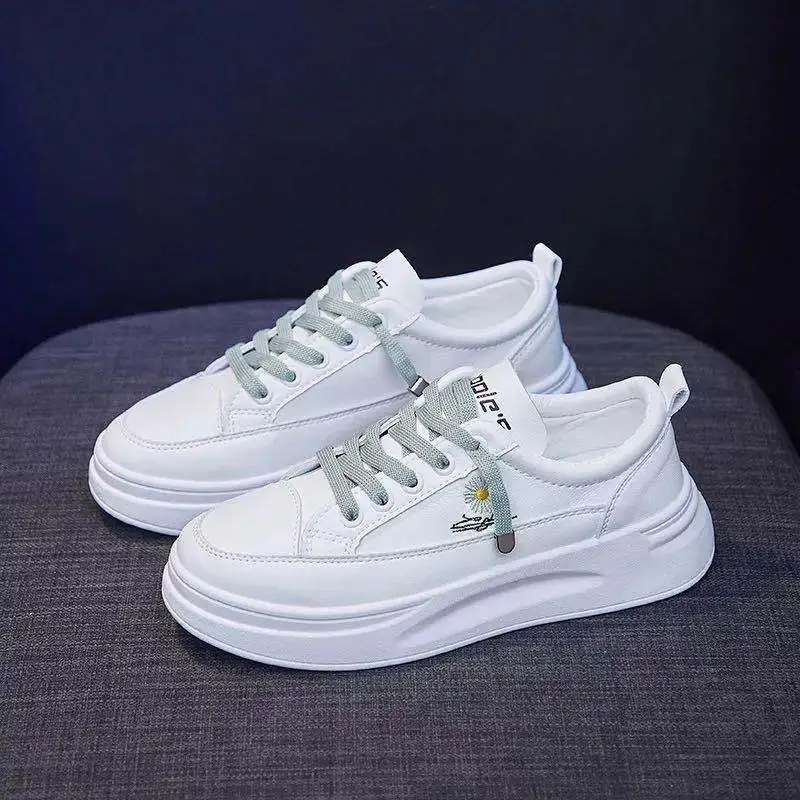 Small white shoes women's breathable mesh thin shoes low top thick sole leather women's casual single shoes
Small white shoes women's breathable mesh thin shoes low top thick sole leather women's casual single shoes