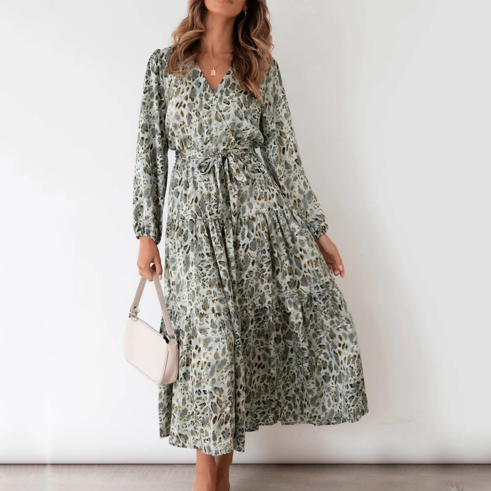 Chiffon Dress Long Sleeve V Neck Ruffled Dress Floral Printed Elastic High Waist A Line Dress Long Sleeve Casual Women's Clothes
Chiffon Dress Long Sleeve V Neck Ruffled Dress Floral Printed Elastic High Waist A Line Dress Long Sleeve Casual Women's Clothes
