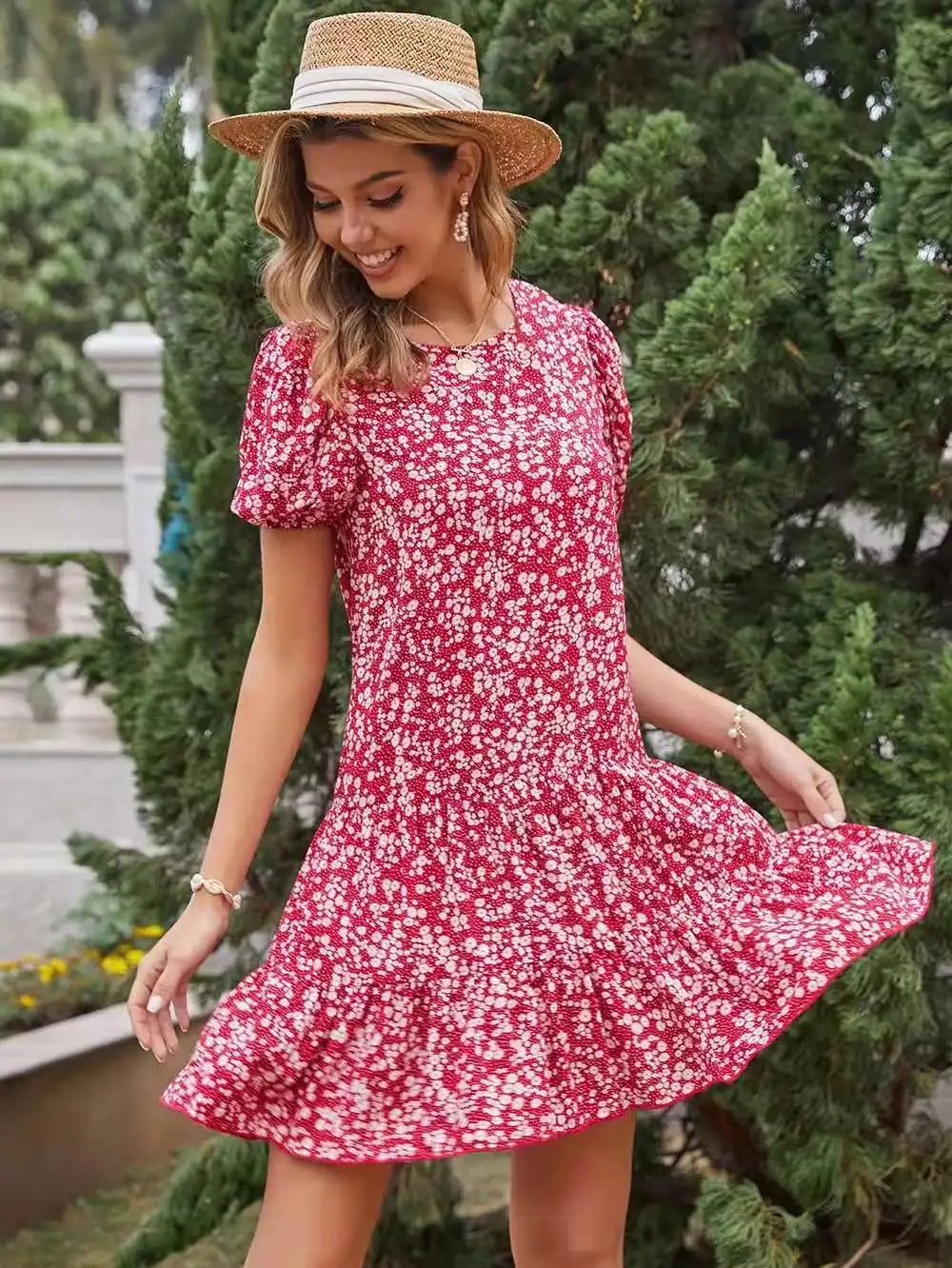 2021 spring new European and American women's high-waist short-sleeved round neck mid-length printed dress women
2021 spring new European and American women's high-waist short-sleeved round neck mid-length printed dress women