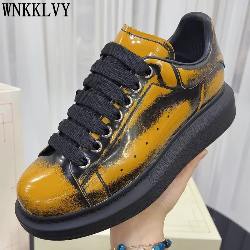 Thick bottom Sneakers Women New real leather Flat comfortable Casual Shoes 2021 autumn round toe lace up walking Shoes unisex
Thick bottom Sneakers Women New real leather Flat comfortable Casual Shoes 2021 autumn round toe lace up walking Shoes unisex
