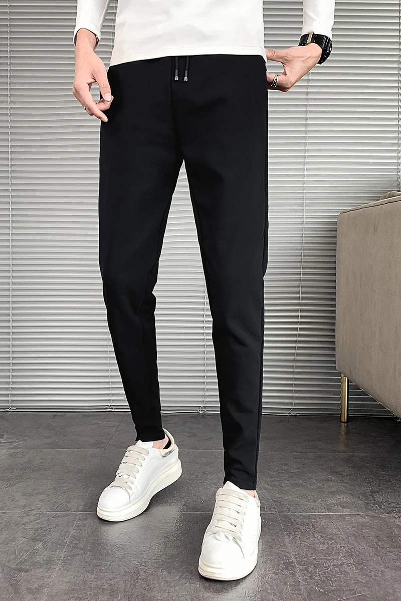Korean Slim Fit Casual Pants Men Clothing 2020 Thick Warm Winter Low Waist Streetwear Fashion Plus Velvet Trousers Black 28-34
Korean Slim Fit Casual Pants Men Clothing 2020 Thick Warm Winter Low Waist Streetwear Fashion Plus Velvet Trousers Black 28-34