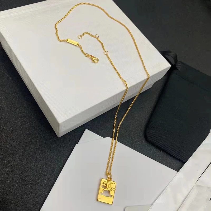 Fashion hollow squares S925 sterling silver necklace original brand high quality jewelry logo exquisite female gift
Fashion hollow squares S925 sterling silver necklace original brand high quality jewelry logo exquisite female gift