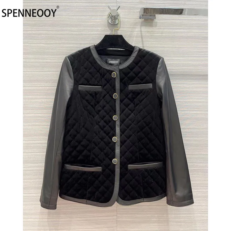 SPENNEOOY 2021 Autumn High-End Genuine Leather Splicing Black Velvet Overcoat Outwear Women Single Breasted Vintage Coat
SPENNEOOY 2021 Autumn High-End Genuine Leather Splicing Black Velvet Overcoat Outwear Women Single Breasted Vintage Coat