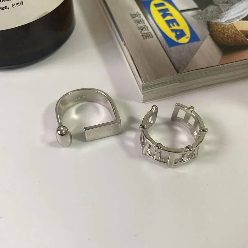 South Korea's new fashion ring hollow combination ring
South Korea's new fashion ring hollow combination ring