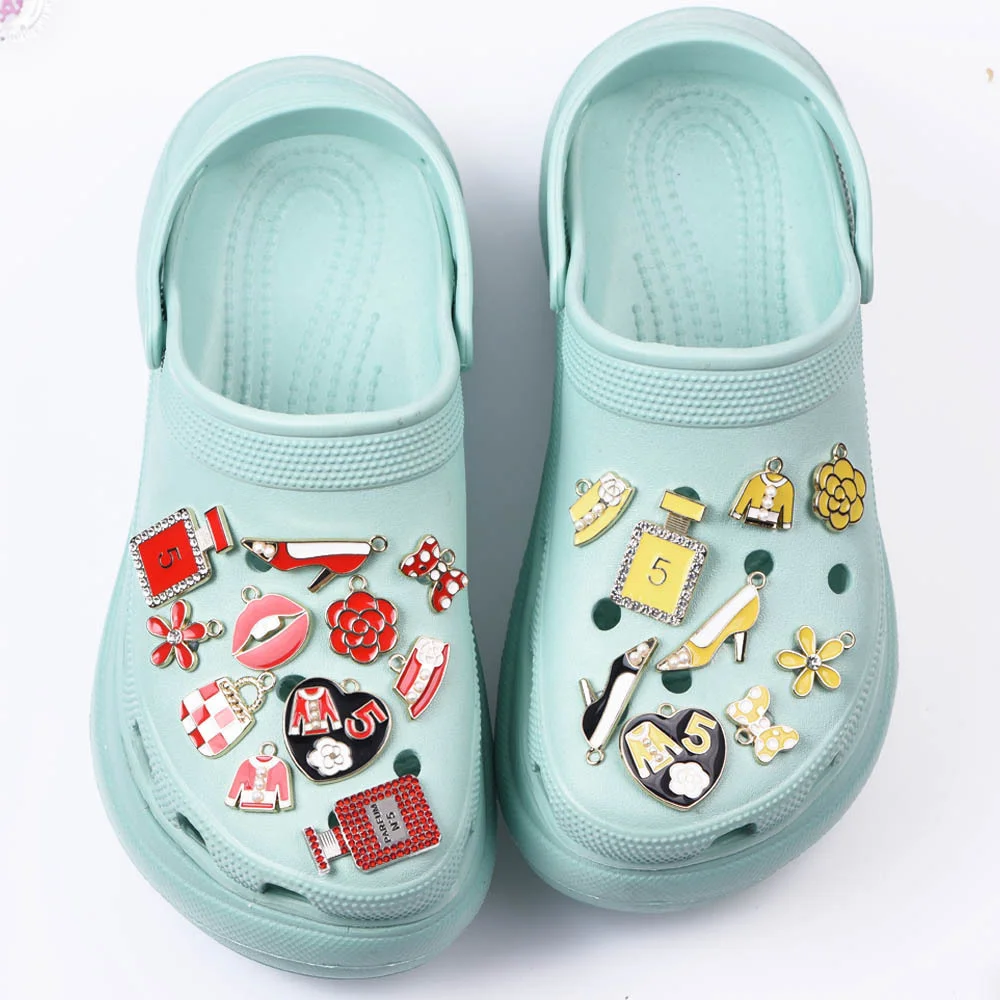 Free Shipping 1 Pcs Metal Croc Shoe Charms Colorful Women High-heeled Shoes Decoration Clothes Formal Hat Bracelet Accessories
Free Shipping 1 Pcs Metal Croc Shoe Charms Colorful Women High-heeled Shoes Decoration Clothes Formal Hat Bracelet Accessories