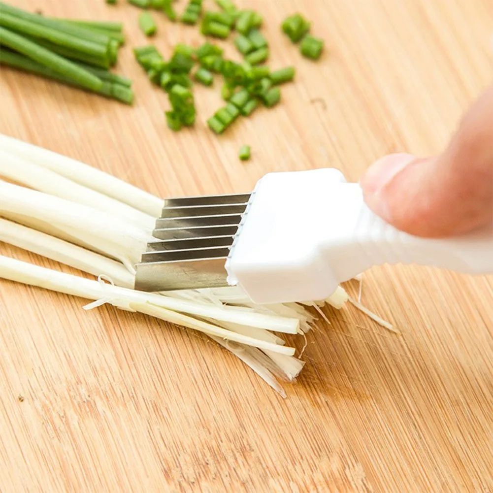 1 Pcs Stainless Steel Green Onions Cutter Green Spring Onion Slicer Device Vegetable Shredder Slicer Cutter Easy Handle 16*2.5cm
1 Pcs Stainless Steel Green Onions Cutter Green Spring Onion Slicer Device Vegetable Shredder Slicer Cutter Easy Handle 16*2.5cm