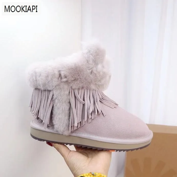 In 2019, China's top quality children's snow boots, real sheepskin, 100% wool, new short-barreled children's shoes, three colors
In 2019, China's top quality children's snow boots, real sheepskin, 100% wool, new short-barreled children's shoes, three colors