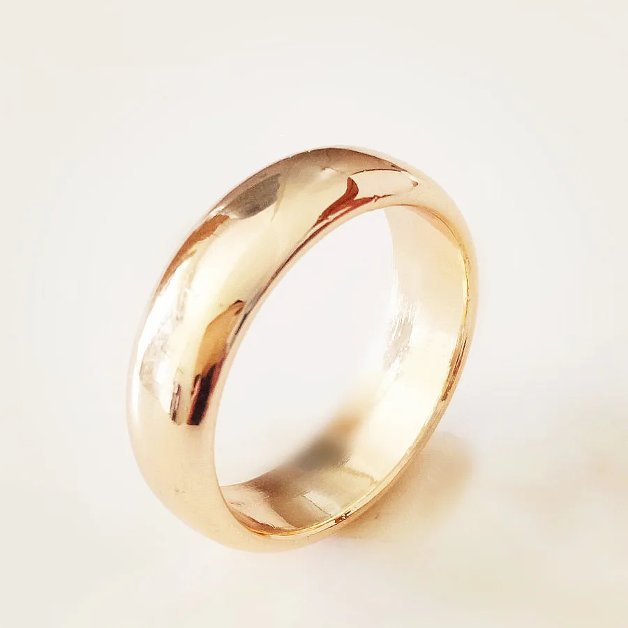 New 585 Gold Color Ring Fashion Jewellery Women Men Engagement Ring Trendy Fashion Jewelry Without Stone Rings for Women Men
New 585 Gold Color Ring Fashion Jewellery Women Men Engagement Ring Trendy Fashion Jewelry Without Stone Rings for Women Men
