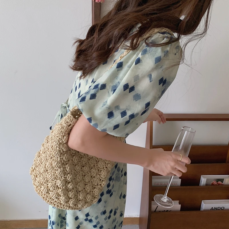 Elegant Puff Sleeve Loose Korean Summer Plaid Print Dress Women V Neck Cross Pockets Lace Up Waist Slim Vestidos Kawaii Dresses
Elegant Puff Sleeve Loose Korean Summer Plaid Print Dress Women V Neck Cross Pockets Lace Up Waist Slim Vestidos Kawaii Dresses