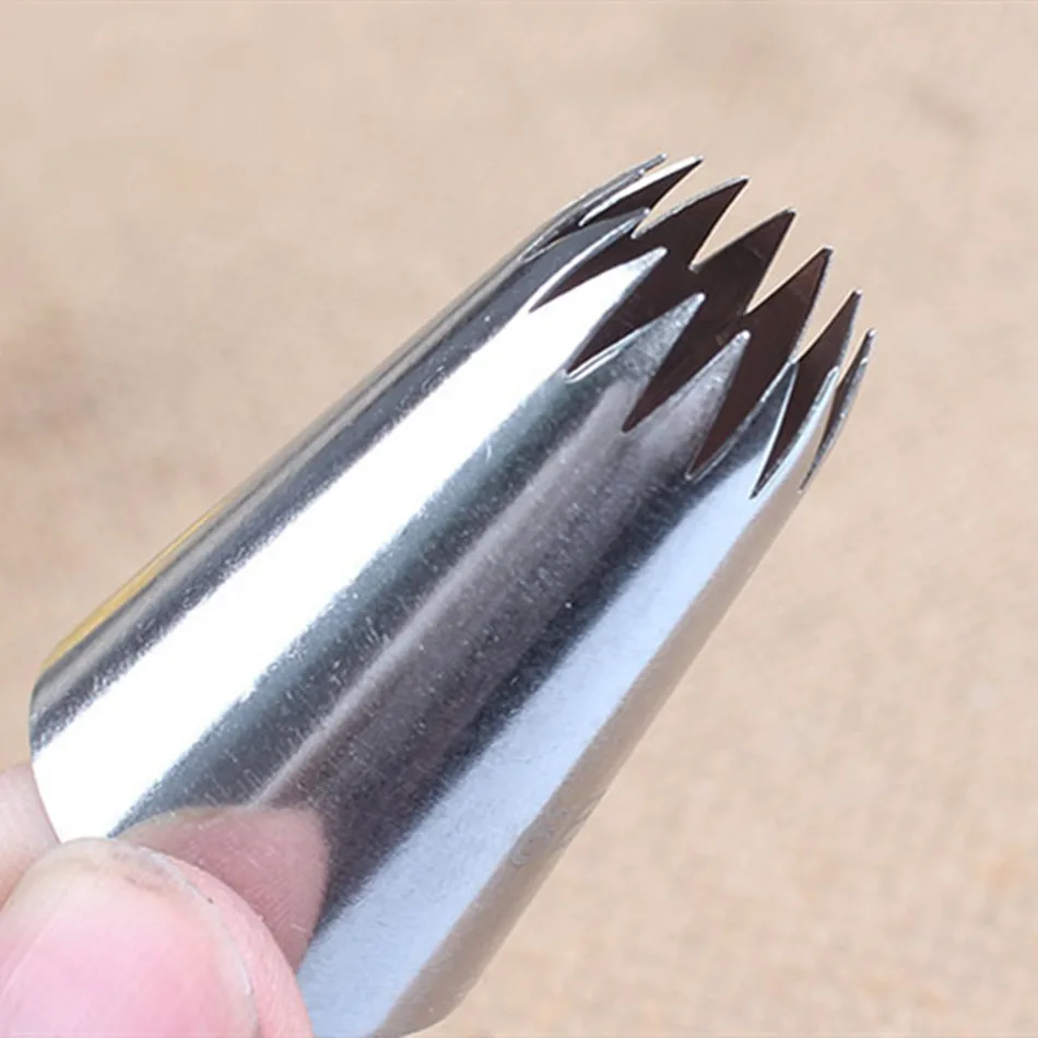 Russian Tips Pastry Large Size Cream Steel Stainless Nozzle Icing Piping Set Decorating Cupcake Cakes Baking Tools
Russian Tips Pastry Large Size Cream Steel Stainless Nozzle Icing Piping Set Decorating Cupcake Cakes Baking Tools