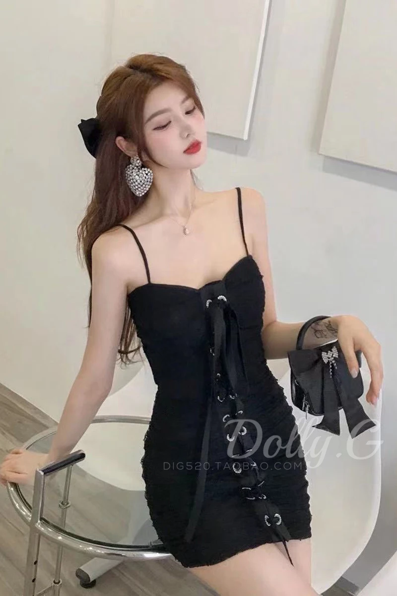 European and American Style Summer Sexy Bra Slim Lace Mesh Sling Dress Temperament Package Hip Skirt 2021 New Women's Dress
European and American Style Summer Sexy Bra Slim Lace Mesh Sling Dress Temperament Package Hip Skirt 2021 New Women's Dress