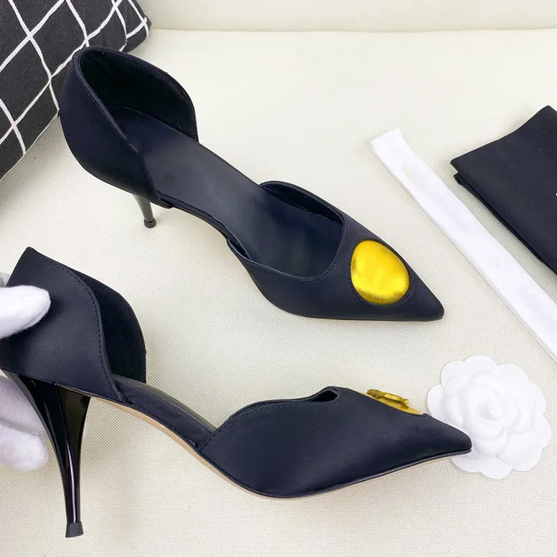 Prowow Women Classics Luxury Brand High Heels Pumps Pointed Toe Mary Jane Shoes Fashion Sexy Party White Black Designer Shoes
Prowow Women Classics Luxury Brand High Heels Pumps Pointed Toe Mary Jane Shoes Fashion Sexy Party White Black Designer Shoes