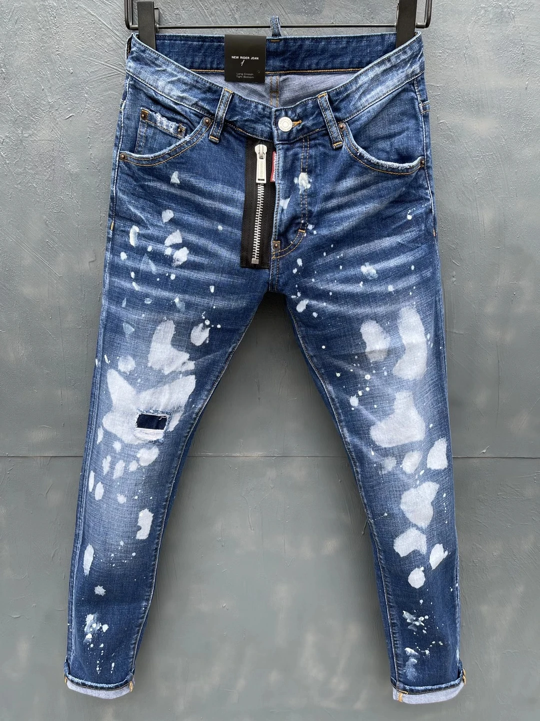 New DSQUARED2 Men's/Women's Fashion Slim-Fit Simple And Versatile Paint Spots Zipper Stretch Jeans
New DSQUARED2 Men's/Women's Fashion Slim-Fit Simple And Versatile Paint Spots Zipper Stretch Jeans