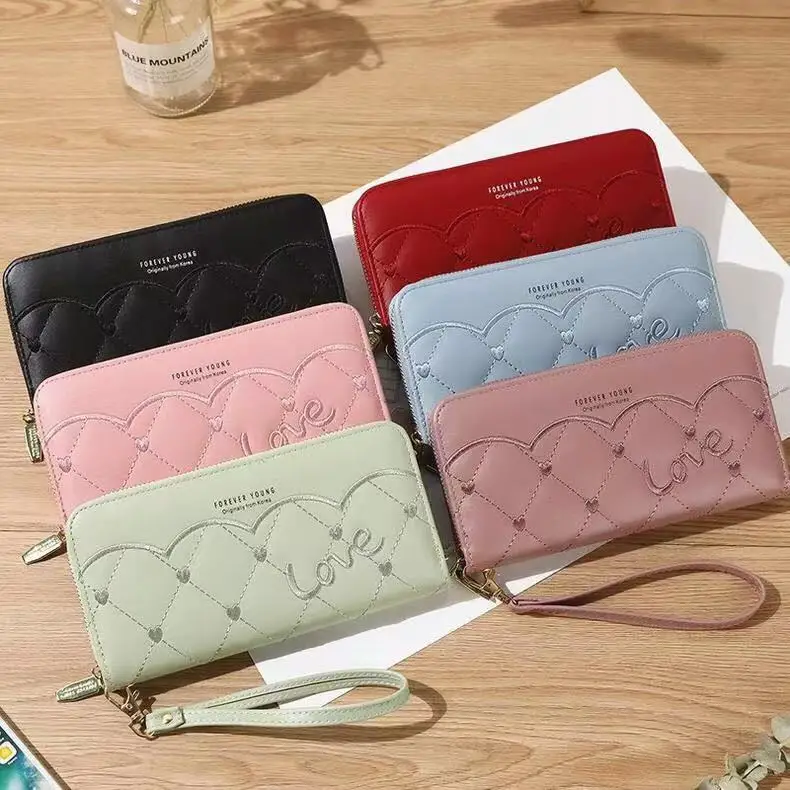 New Fashion Love Pattern Long Wallet Ladies Embroidered Thread Leather Hand Purse Multi-card Mobile Wallet
New Fashion Love Pattern Long Wallet Ladies Embroidered Thread Leather Hand Purse Multi-card Mobile Wallet